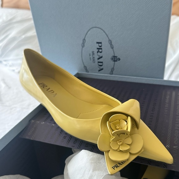 Brand New Prada Bouquet Flats . - Picture 2 of 3